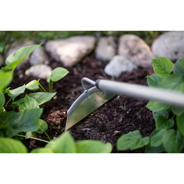 Fiskars Ergonomische Hacke, 155 cm Aluminium-Stiel mit gehärtetem Borstahl-Kopf, Schwarz/Grau, ideal zum Entfernen von Unkraut und Lockern des Erdbodens – Bild 5