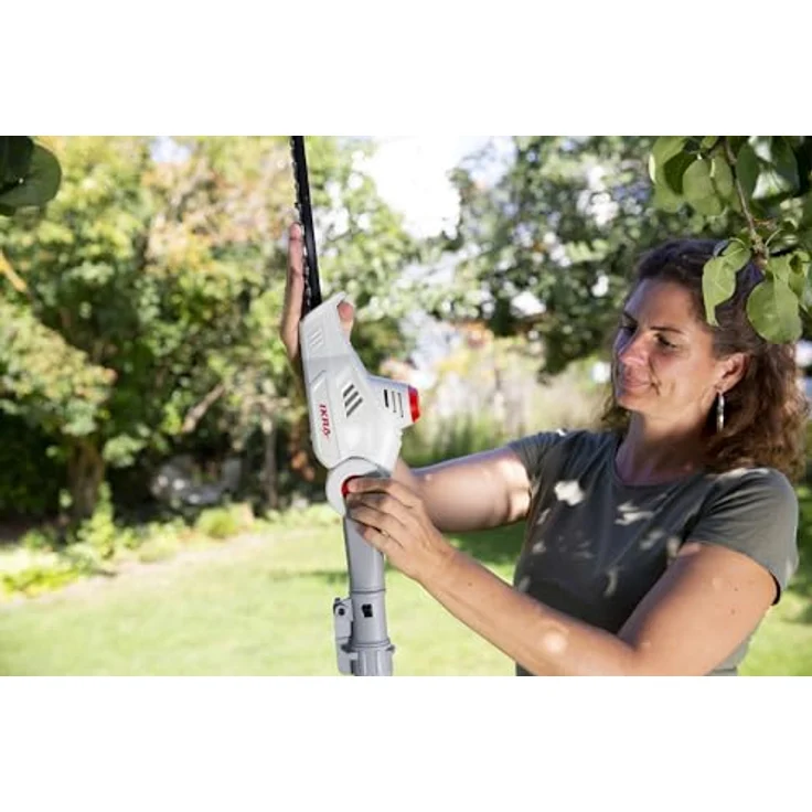 IKRA Akku Teleskop Heckenschneider IATHS 1241, 12V, 41 cm Schnittlänge, bis 16 mm Schnittstärke, Arbeitshöhe bis 3,5 m, inkl. Akku & Ladegerät – Bild 6
