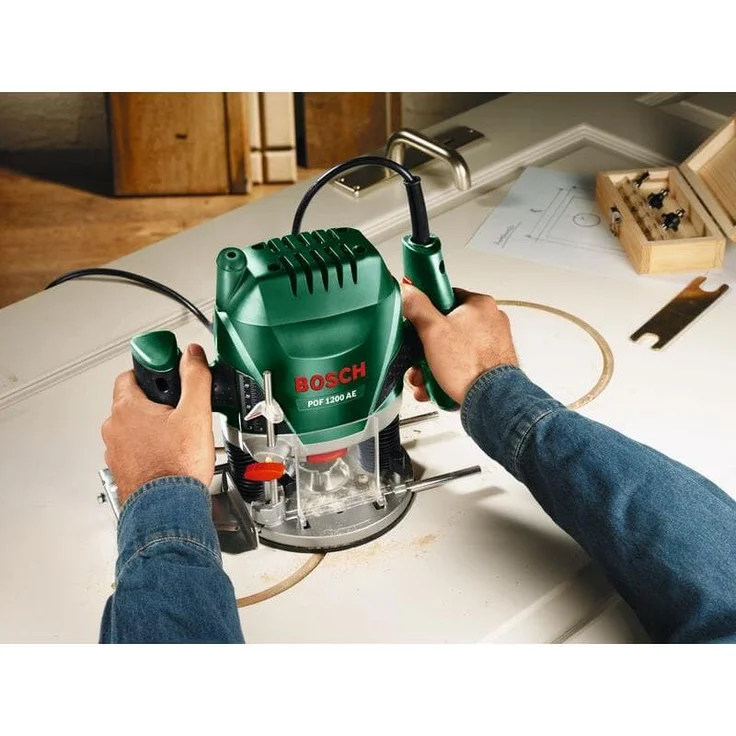 Bosch Oberfräse POF 1200 AE (1200 Watt, im Karton) – Bild 7