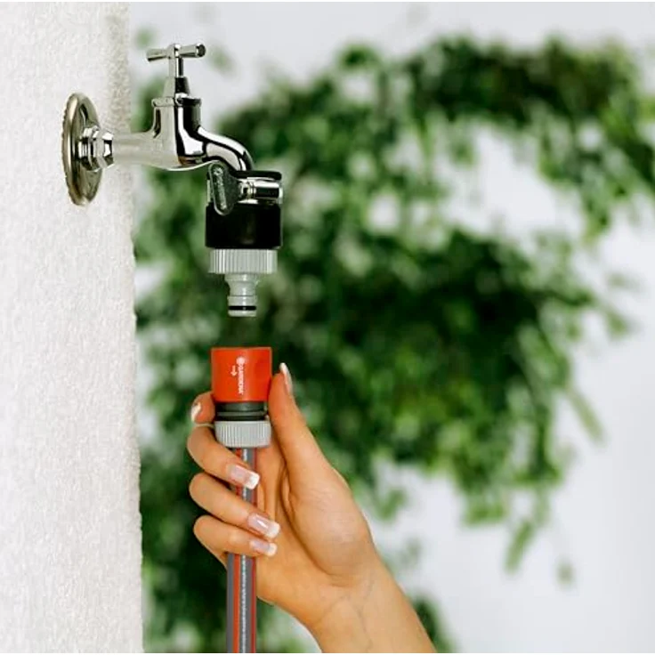GARDENA Wasserdieb: Universal Wasserhahn-Adapter zum Anschluss des GARDENA Gartenschlauchs an einen Wasserhahn ohne Gewinde mit 1417 mm Außendurchmesser, korrosionsbeständig (2908-20) Bewässerungszubehör – Bild 2
