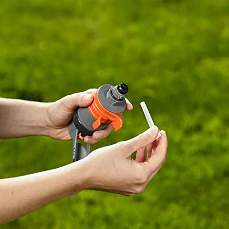 GARDENA Comfort Turbinenregner (auf Schlitten): Rasensprenger zur Bewässerung von großen Flächen bis 450 m², stufenlose Reichweiteneinstellung, integriertes Schmutzsieb (8143-20) – Bild 2