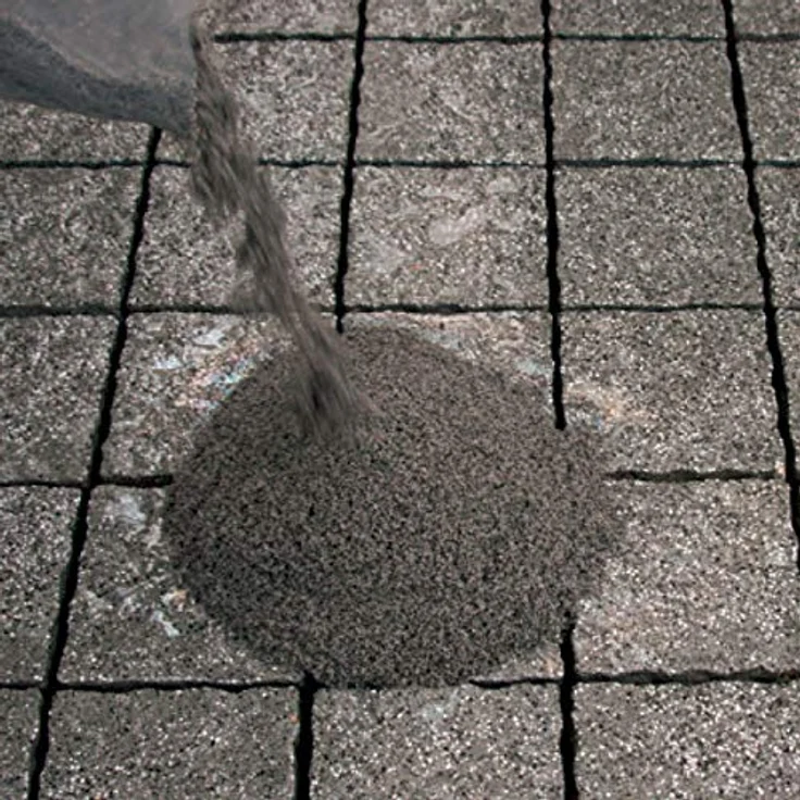 PCI Fugenmörtel PCI Pavifix® 1K Extra, wasserdurchlässiger Pflasterfugenmörtel für Natur- und Betonwerksteinbeläge, beige, 25 kg – Bild 3