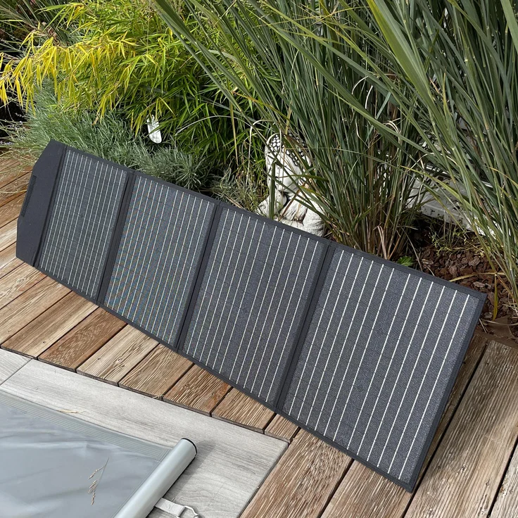 XCell SP100W, faltbares Solarpanel mit max. 100W Leistung und 5,5A Ausgang, schwarz