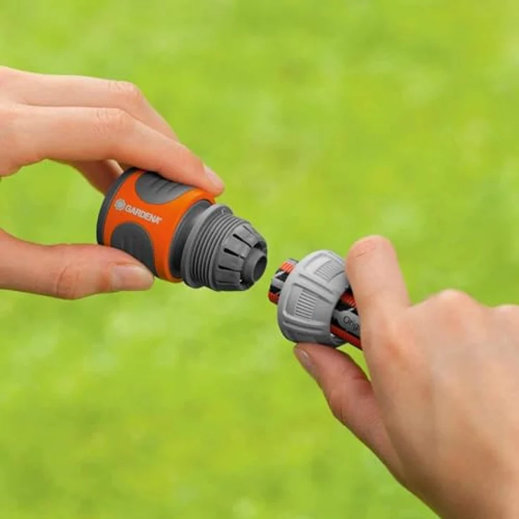 GARDENA Schlauchverbinder 13 mm (1-2 Zoll) und 15 mm (5-8 Zoll): Steckverbinder für den Schlauchanfang, Griffmulden, einfache Montage, verpackt (18215-20) Bewässerungszubehör – Bild 4