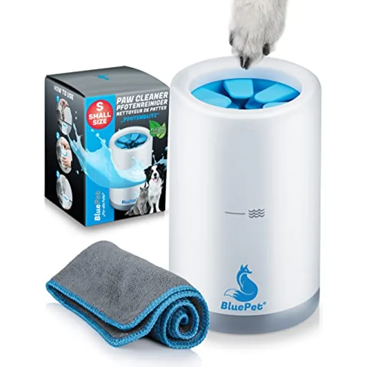 BluePet Pfotenreiniger PfotenBlitz, Hunde Zubehör zur sanften Reinigung von Hundepfoten, inkl. Mikrofaser-Handtuch, Größe S
