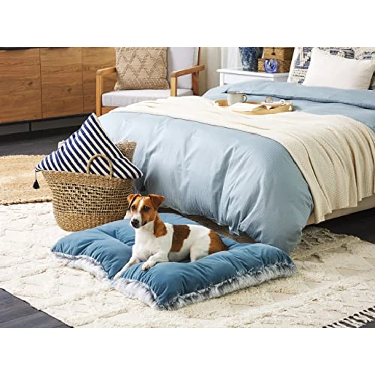 Beliani Modernes Tierbett aus weichem Samtstoff mit Quasten blau 90 x 60 cm Ergani - Polsterung aus Samtstoff in Blau, Fransen zum Spielen, Waschmaschinenfest – Bild 2
