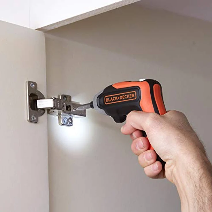 Black+Decker Akku-Schrauber (3.6 Volt, 5.5 Nm, mit LED-Licht, handlicher Schrauber für kleinere Schraubarbeiten, in Aufbewahrungsbox, inkl. USB-Schnell-Ladegerät und 10 Schrauberbits 25mm) BCF611CK – Bild 4