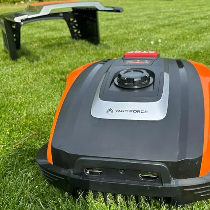 Yardforce Mowbest 805 Rasenmähroboter, automatischer Mäher für bis zu 250 m², orange-schwarz mit Mähroboter-Garage AR SH02-EU – Bild 7