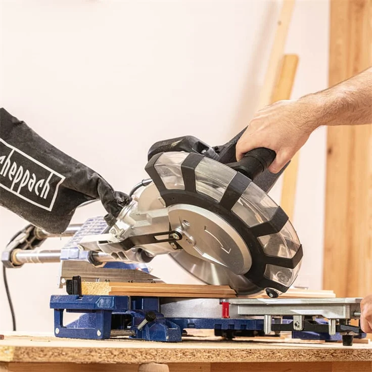 Scheppach HM254SPX Kappzugsäge inkl. 2.Sägeblatt - 2200W | Ø254mm Sägeblatt | Schnittbreite/höhe: 340mm x 90mm | inkl. Laser | Aluauflagen, Drehtisch mit Schnellarretierung, Kappsäge Gehrungssäge – Bild 10