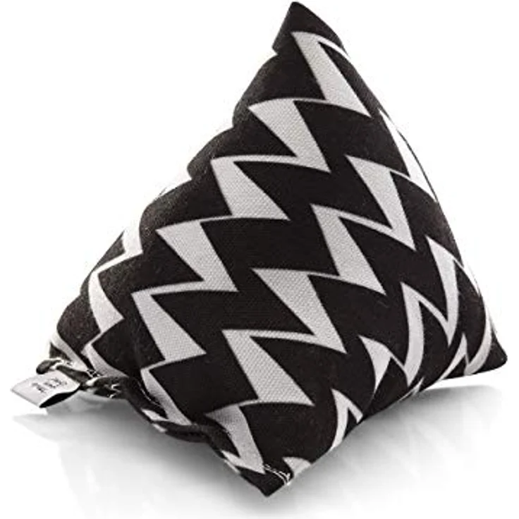 CanadianCat Company Schmusekissen Pyramide XL Zig-Zag mit Baldrian, ca. 11 x 11 x 11 cm, für Katzen – Bild 1