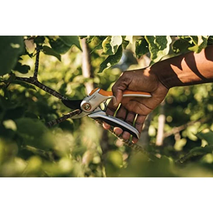 Fiskars 1057168 Plus Metall Gartenschere Bypass P531 – Bild 6