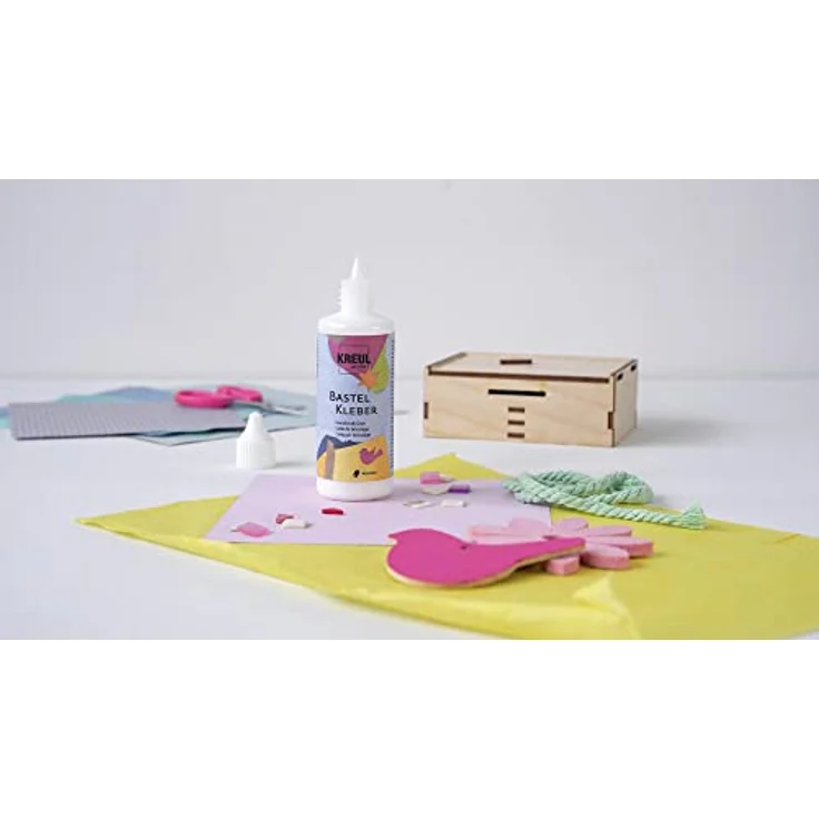 Kreul Bastelkleber 80 ml, transparenter Kleber auf Wasserbasis für Papier, Pappe, Textilien und mehr – Bild 4