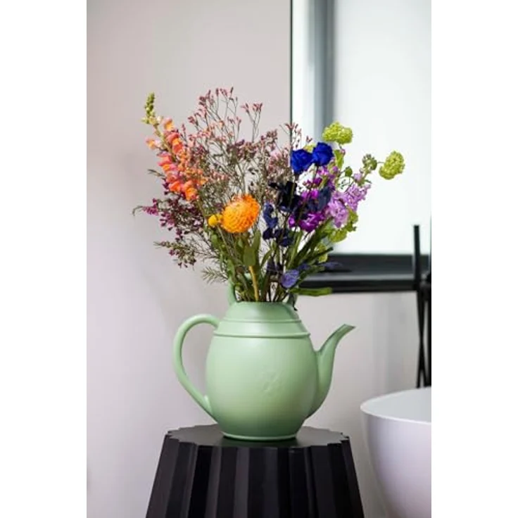 Xala Gießkanne Chai 10L, bruchfest und leicht, schwarz, für Innen- und Außeneinsatz, ergonomisches Design – Bild 3