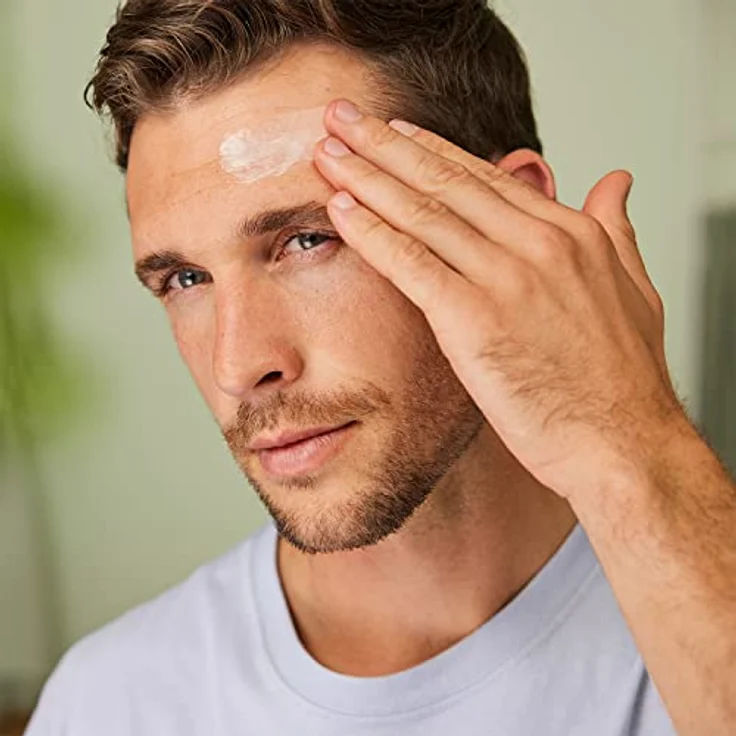 Weleda Bio For Men Feuchtigkeitscreme, Herren Gesichtscreme mit Jojobaöl & Sesamöl, 30ml - für trockene & empfindliche Haut, schnell einziehend, belebender Duft – Bild 3