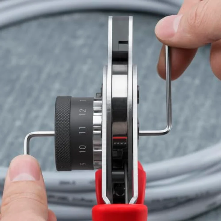 KNIPEX Vierdorncrimpzange für gedrehte Kontakte, präzise Crimpdornverstellung mit Stellrad, hohe Crimpqualität gemäß IEC 60352 – Bild 3
