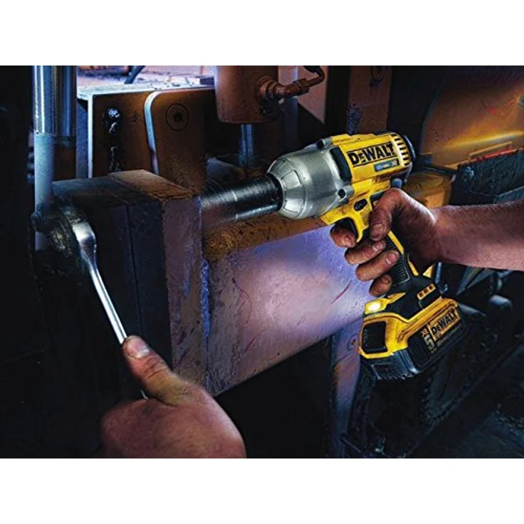 DeWalt 18 V, 5,0 Ah Akku-Schlagschrauber (Drehmoment max. 950 Nm, 1-2 Zoll Außenvierkant-Aufnahem, integrierte LED-Leuchte, inkl. 2x Akkus, System-Schnellladegerät und TSTAK Box-II) DCF899P2 – Bild 6