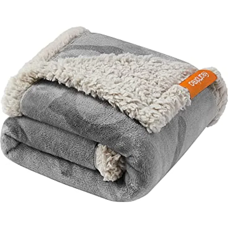 Feandrea wasserdichte Hundedecke, Sherpa Fleece Haustier Decke für Minihunde, Katzen, 73 x 63 cm, S, maschinenwaschbar, beidseitiger Sofabezug-Schutz, grau