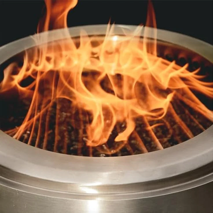 HerQs Smokeless Firepit Chief, Rauchfreie Feuerschale aus gebürstetem Edelstahl, ø68 cm für 8–12 Personen, inkl. Tragetasche und Aschenbecher – Bild 5