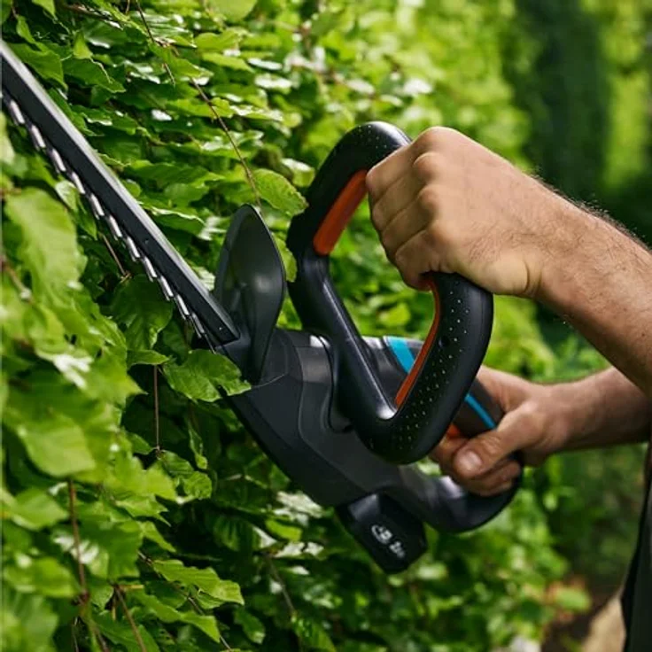 GARDENA EasyCut 45/18V P4A, Akku-Heckenschere mit 450mm diamantgeschliffenen Messern und ergonomischem Griff – Bild 2