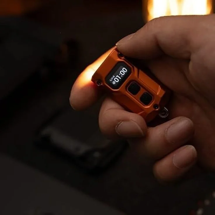 Nitecore Tini 3, kompakte Taschenlampe mit 600 Lumen, OLED-Display und USB-C, orange – Bild 3