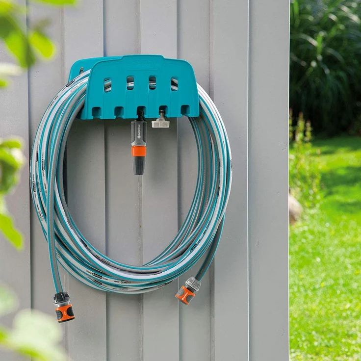 GARDENA Wandschlauchhalter mit Schlauch: Set mit 20 m Schlauch, Spritze und Halterung, Schlauch ist druckresistent und formstabil, mit allen GARDENA Geräten kombinierbar (18005-20) – Bild 4