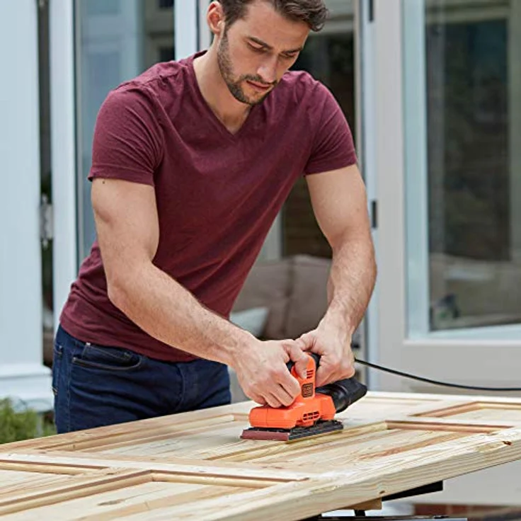 Black+Decker BEW210 Schwingschleifer (150W, Schleifplatten 90 x 187 mm, mit integrierter Staubabsaugung, zum Schleifen-Polieren von großen Flächen, inkl. 1 Schleifpapier K100) – Bild 5