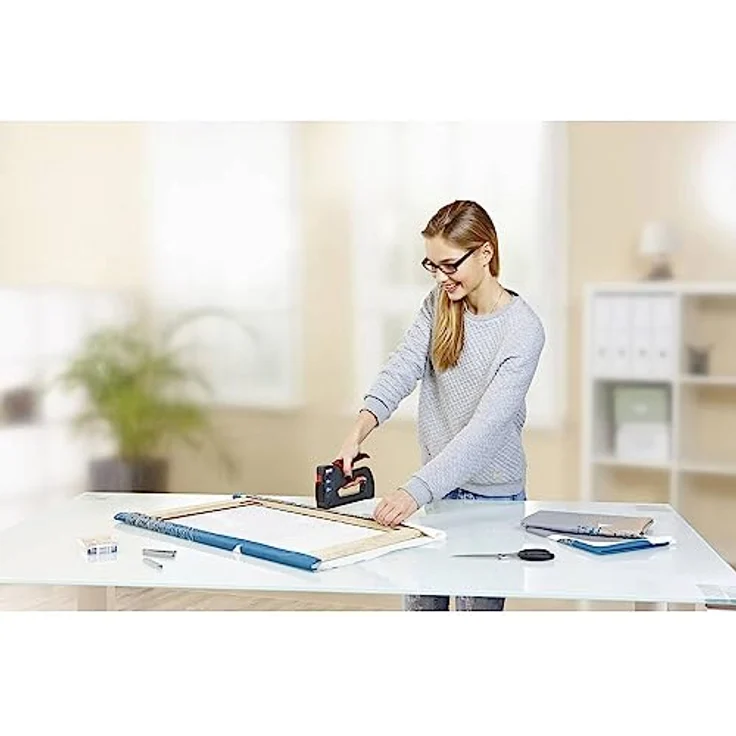 NOVUS Elektro-Tacker Novus Handtacker J 17 14 mm, Universal-Tacker mit Power Switch und Comfort Grip, Kunststoff-Gehäuse – Bild 5