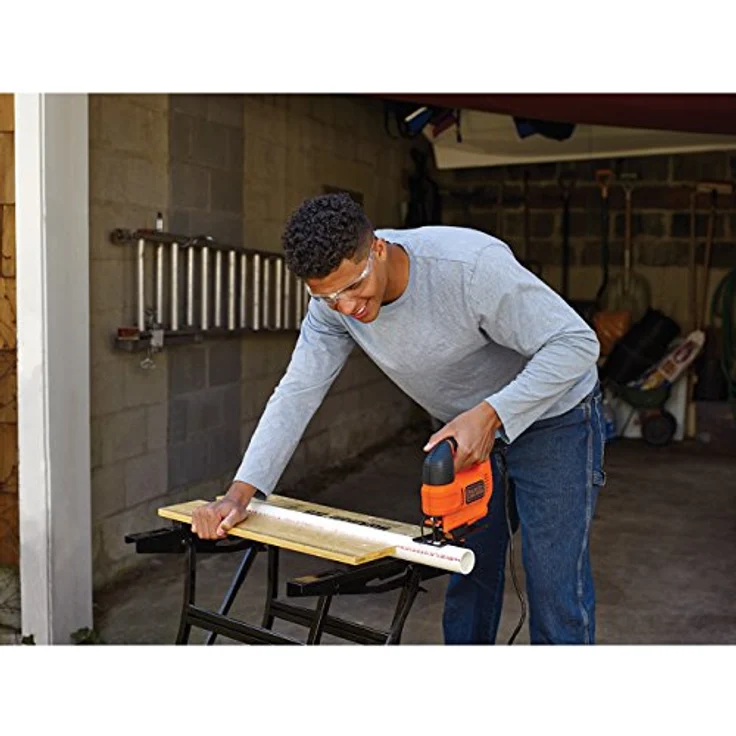 Black & Decker Stichsäge, Pendelhubsäge ( 520W, max. 70 mm Schnitttiefe, mit Softgriff, Sight-Line-Kanal, Schutzbügel, integrierte Sägeblasfunktion, ergonomische Griffe, inklusive Holzsägeblatt) KS701E – Bild 3