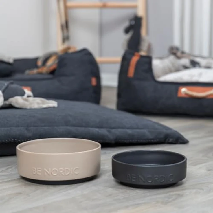 TRIXIE Hundenapf aus Keramik BE NORDIC 1200 ml schwarz - moderner Fressnapf für große Hunde ø 18 cm Keramiknapf mit rutschfester Gummierung - 24524 – Bild 4