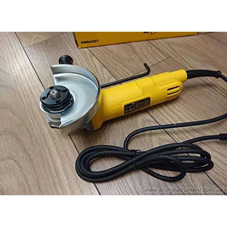 DeWalt Winkelschleifer (800 W, 125 mm Scheiben-Ã¸, Wiederanlaufschutz, Sanftanlauf, für alle Standard-Trenn,- Schleif- und Schrupparbeiten, inkl. Schutzhaube, Zusatzhandgriff und Zubehör) DWE4057 – Bild 2