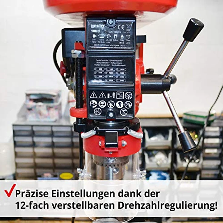 Hecht Profi Standbohrmaschine 600 Watt, 12-stufige Drehzahlregelung, schwenkbarer und höhenverstellbarer Bohrtisch, Späneschutz, präzise Säulenbohrmaschine – Bild 2