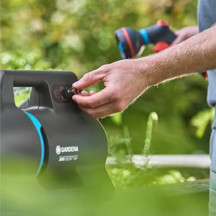 Gardena Akku-Gartenpumpe 3000 Silent 18V P4A solo, Wasserpumpe mit 3000 l/h Fördermenge, stufenloser Druckeinstellung und UV-geschütztem Gehäuse – Bild 3
