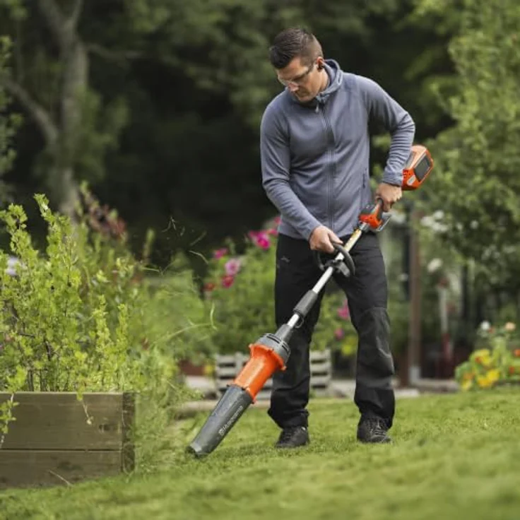 Husqvarna 970 70 39-01 Laubbläservorsatz Db110 FLXi, leichtes Zubehör für effiziente Laub- und Grasschnittentfernung – Bild 3