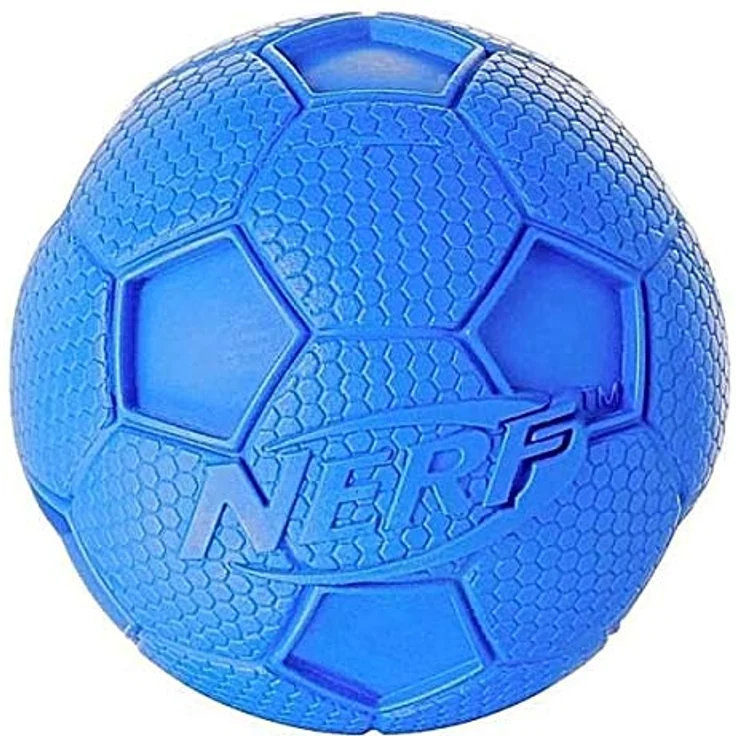Nerf Dog Hundespielzeug Fussball mit Quietschgeräusch, farblich sortierte Lieferung grün oder blau, 8,2cm – Bild 5