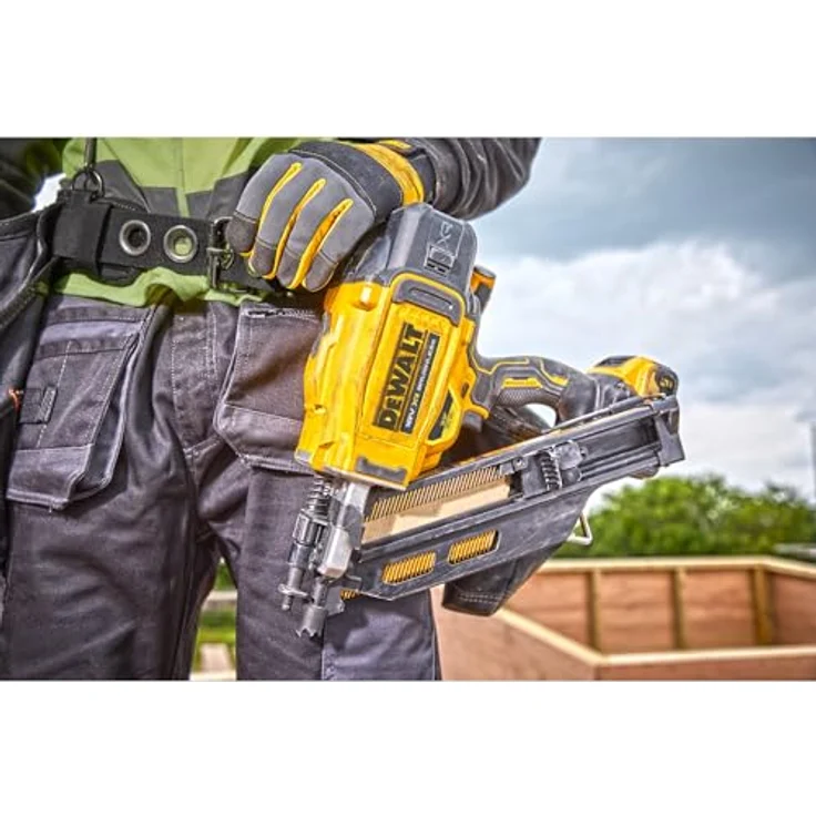 Dewalt DCN930P2, 18V Akku-Nagler für Nägel 50-90 mm, inkl. 2x 5,0 Ah Akku und Ladegerät, optimiertes Design mit Trichter für verbessertes Füllsystem – Bild 7