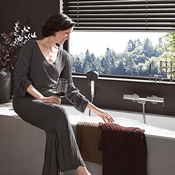 Hansgrohe Vivenis Einhebel-Wannenmischer Aufputz, 19,4 l/min Durchflussmenge, Chrom – Bild 2