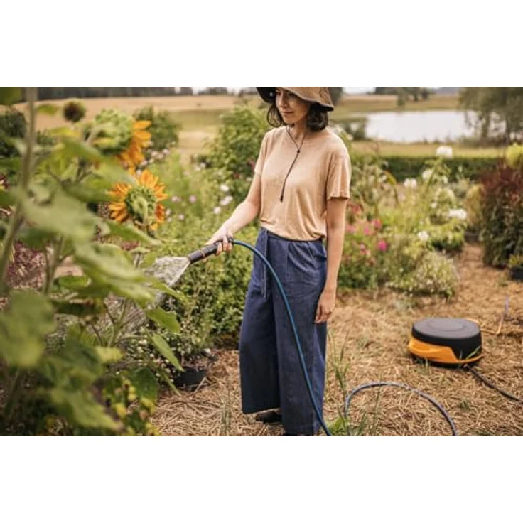 Fiskars X-series Automatische Schlauchtrommel XL, 25 m Schlauchlänge, 360°-Drehung, leicht manövrierbar, inkl. Zubehör – Bild 6
