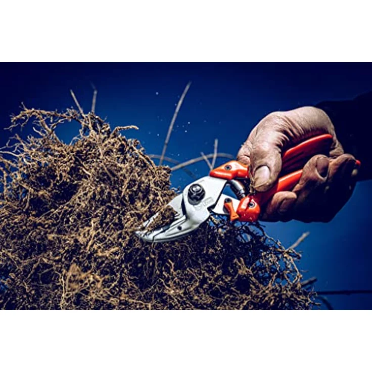 Original Löwe 8 Profi Amboss Gartenschere 8.107 mit Bypass Geometrie - scharfe handliche Schere mit Stahl-Klinge Antihaftbeschichtung und ergonomisch geformte Griffe für Schneidarbeiten im Garten Links- und Rechtshänder klein und mittelgroß – Bild 3