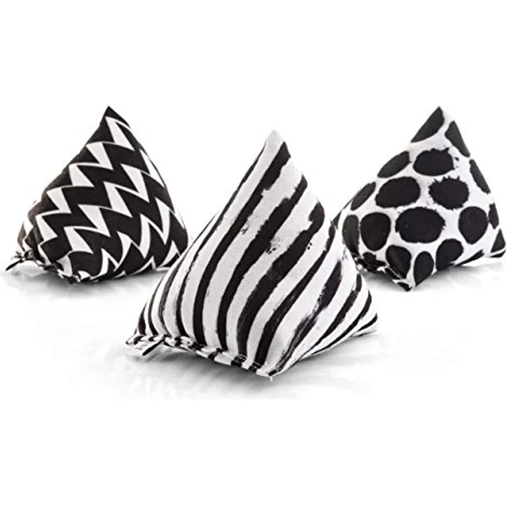 CanadianCat Company Schmusekissen Pyramide XL Zig-Zag mit Baldrian, ca. 11 x 11 x 11 cm, für Katzen – Bild 4