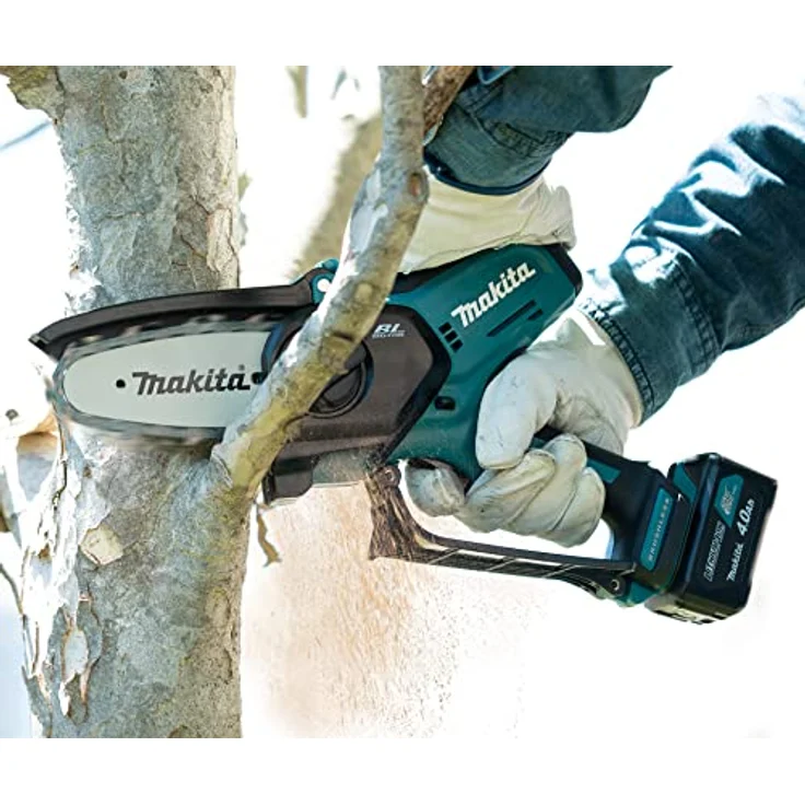 Makita UC100DWA, Akku Kettensäge mit bürstenlosem Motor, 8 m/s Kettengeschwindigkeit, 1,5 kg leicht – Bild 2