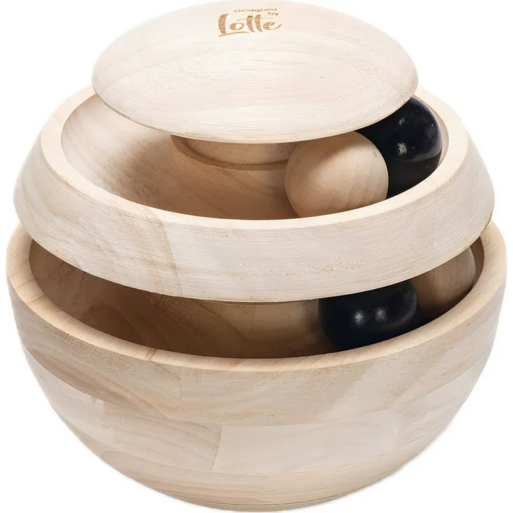 Designed By Lotte Tier-Intelligenzspielzeug Katzenspielzeug Neya braun aus Holz, mit 4 Holzkugeln und stilvollem Schlitzdesign