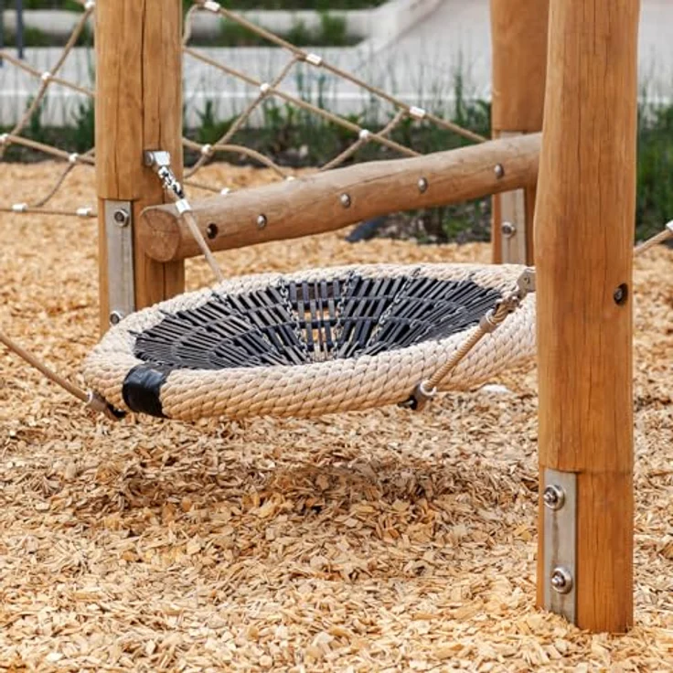 GALAMIO Holzhackschnitzel Mulch aus Kiefer (Pinus Sylvestris) für Garten, 5-30mm Körnung, 720l (12x60l Säcke) - naturbelassen, unkrauthemmend, stoßdämpfend für Spielplätze – Bild 5