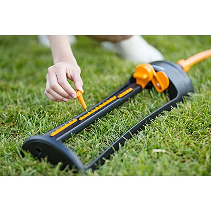 Fiskars Wassersparender Sprinkler, Rasensprenkler, Rasensprüher, Bewässerung, Kunststoff, Schwarz, Orange, 1023662 – Bild 8