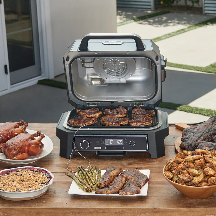 Ninja Woodfire Pro XL Elektrogrill, großer 4-in-1-Außengrill mit Smoker-&Heißluftfritteuse mit Smart Cook-System und integriertem Thermometer,Holzfeuer-Pellets,wetterfest, tragbar,Grau/Schwarz OG850EU – Bild 6