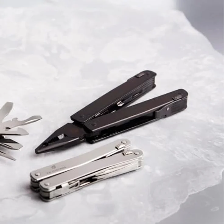 Victorinox Swiss Tool Spirit BS Multifunktionswerkzeug, 29 Funktionen, Schwarzer Oxid Stahl, Leder-Gürteletui, schwarz – Bild 3