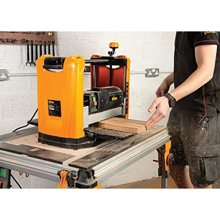 Triton TPT125 Dickenhobelmaschine, 1100 W mit 317 mm Hobelbreite, 17.500 Schnitte pro Minute, präzise Hobeltiefeneinstellungen bis 152 mm – Bild 7