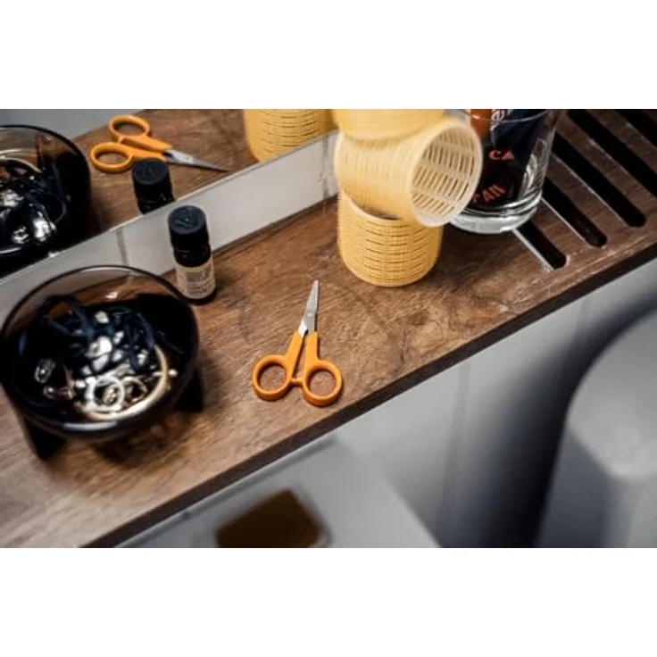 Fiskars Classic Manikürschere, Abgerundete Spitzen, 10 cm Gesamtlänge, ergonomische Griffe, rostfreier Qualitätsstahl, Orange, 1075060 – Bild 4