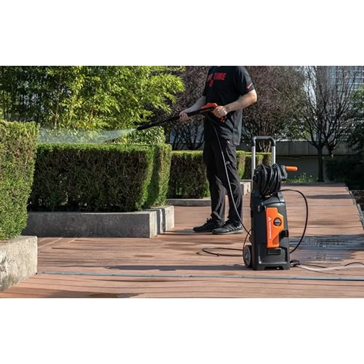 Yard Force EW U15C Hochdruckreiniger, 2000 W, 150 bar, 440 l/h, Vario-Twist- & Turbo-Düse, 6,5 m Schlauch, integrierte Schlauchtrommel, Teleskopgriff, Reinigungsmitteltank – Bild 3