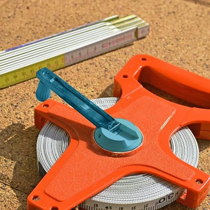 Retoo Maßband 50m, Rollbandmaß mit ausklappbarer Kurbel, ergonomischem Handgriff, Zoll- und Meter-Skala, Kunststoff gelb, beidseitig markiert – Bild 3
