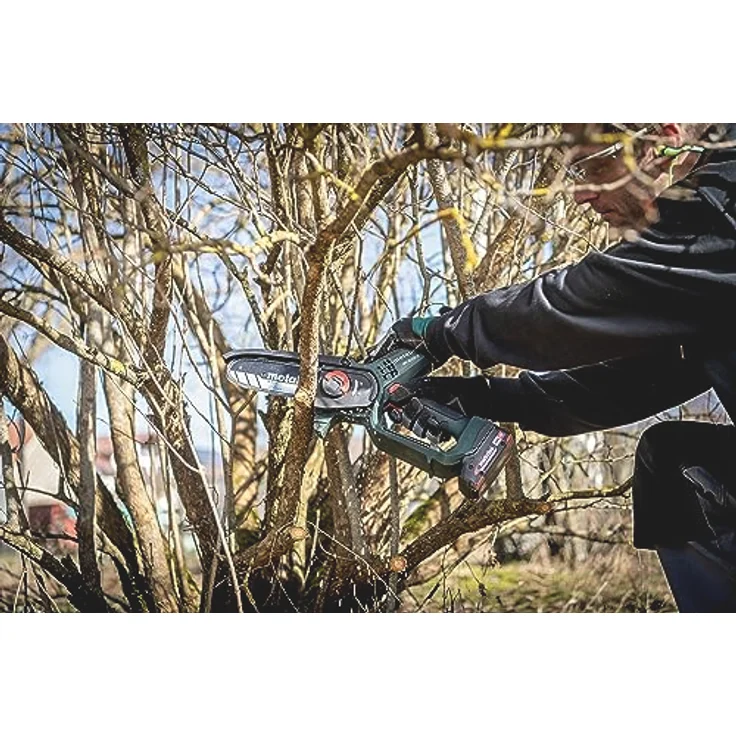 Metabo MS 18 LTX 15, Akku Kettensäge mit 15 cm Sägeschiene, leicht und sicher für präzise Schnitte – Bild 4